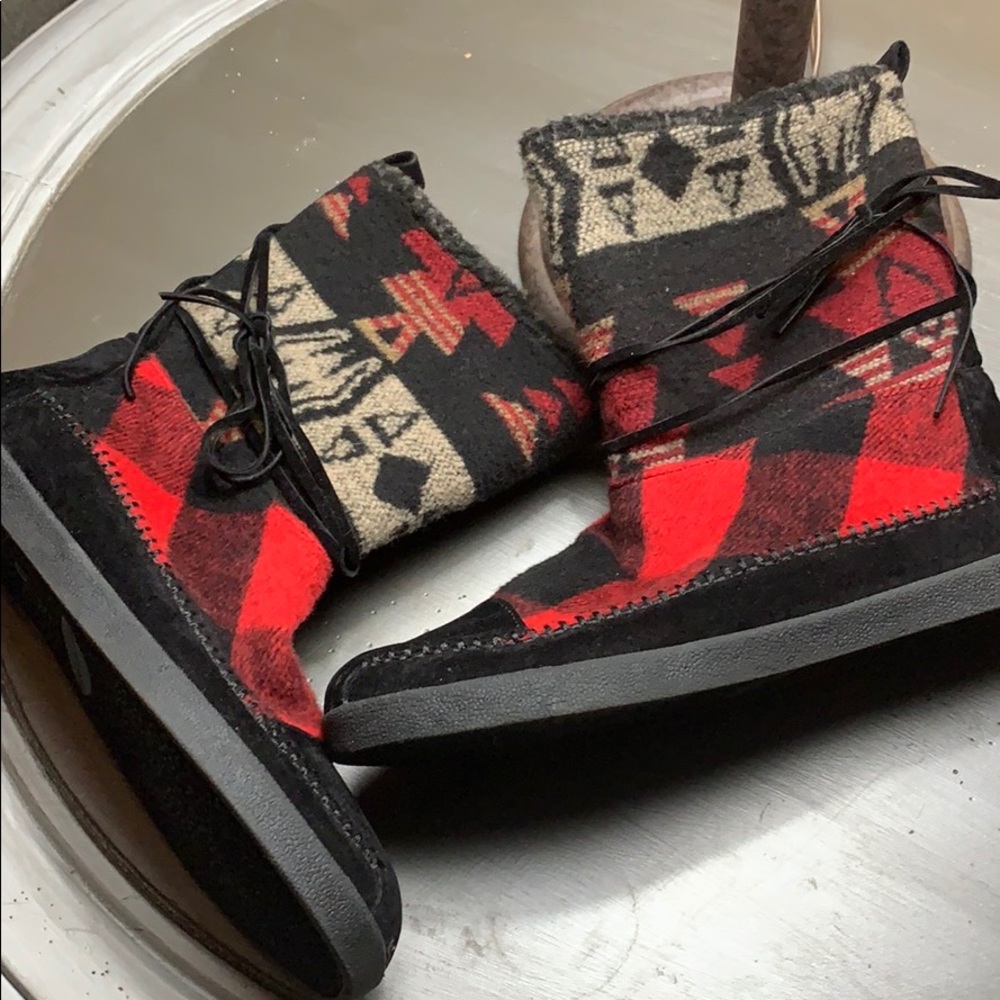 Madden Boots sold no available